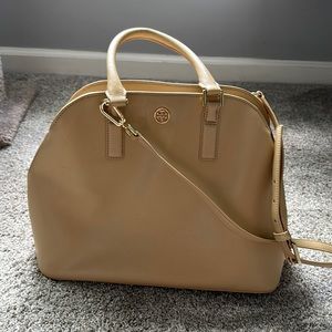 - EUC Tory Burch shoulder and crossbody bag